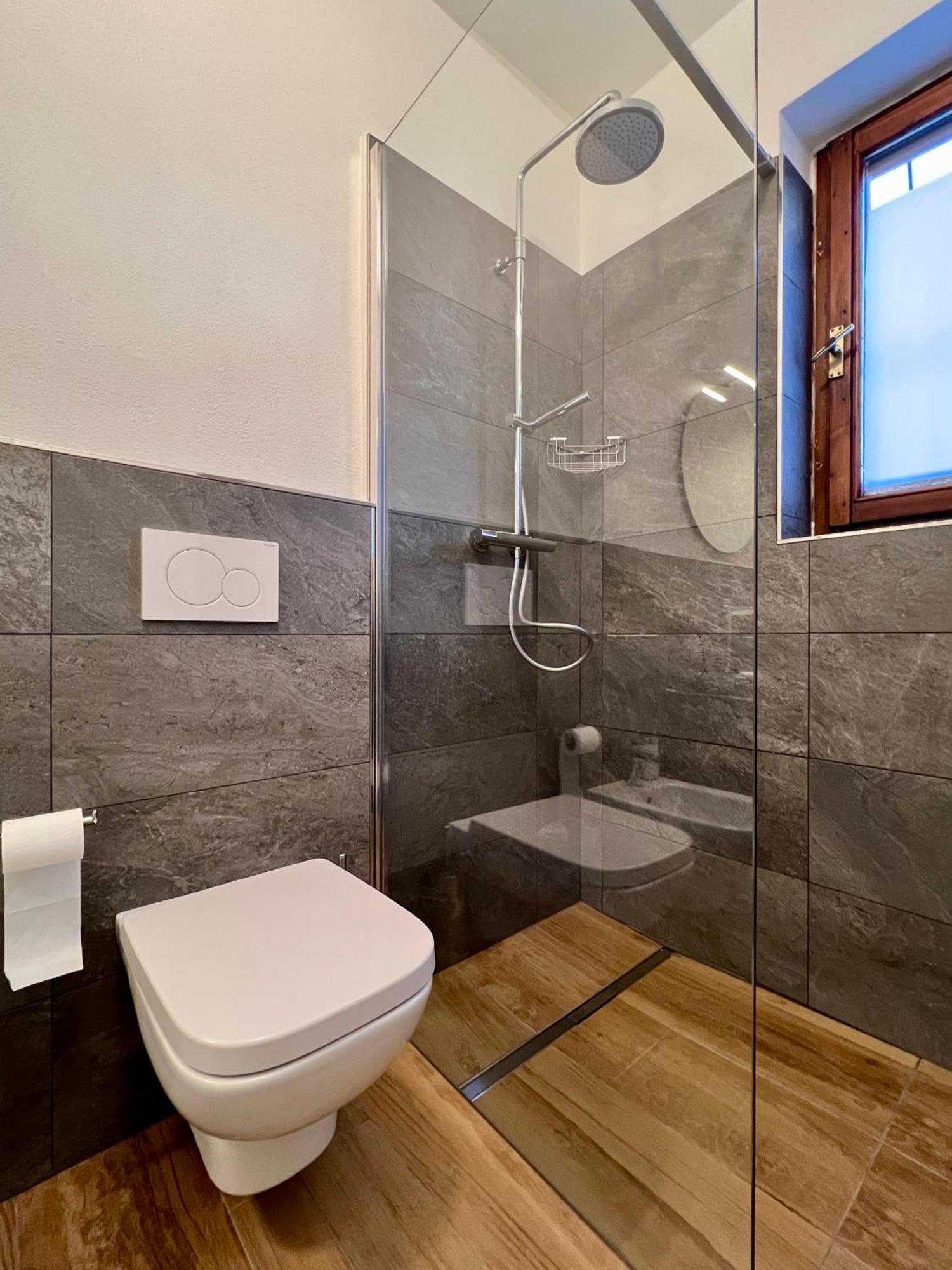 Casa Vacanze La Brenta Chiavenna Exteriör bild
